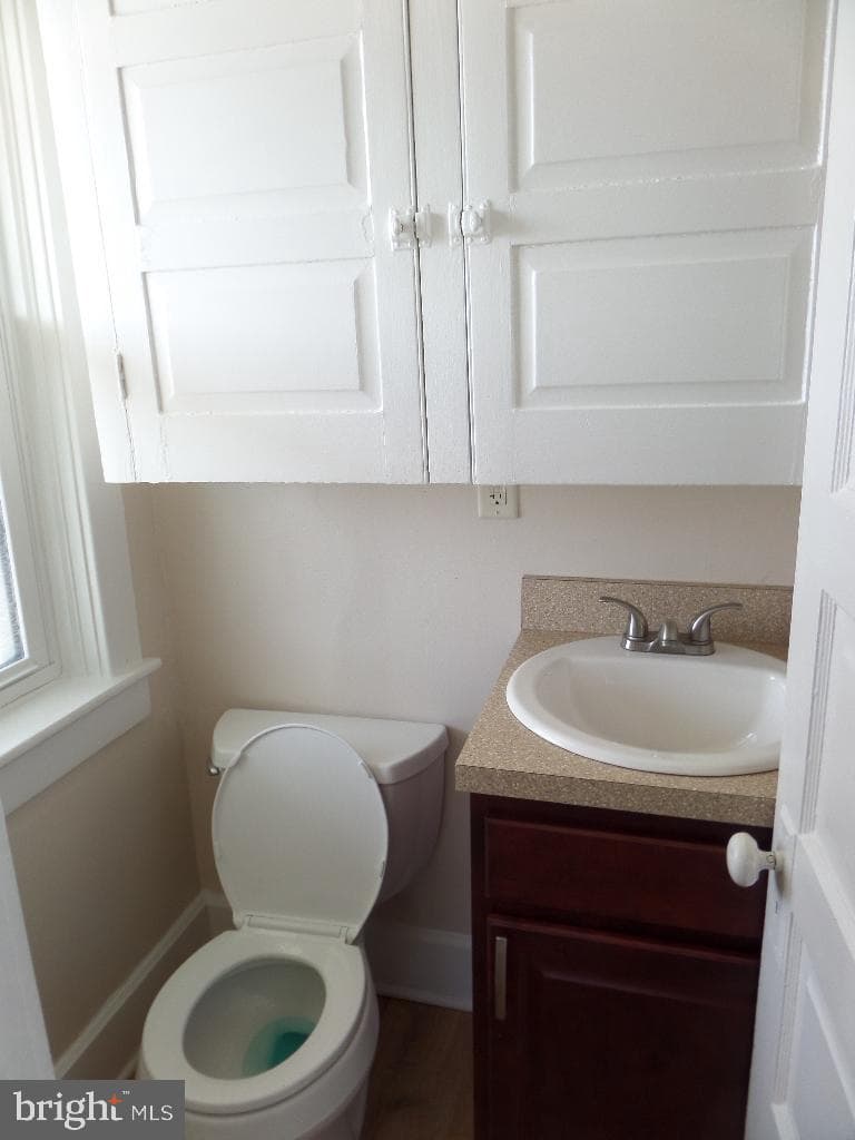 176 E Emaus Street photo 9