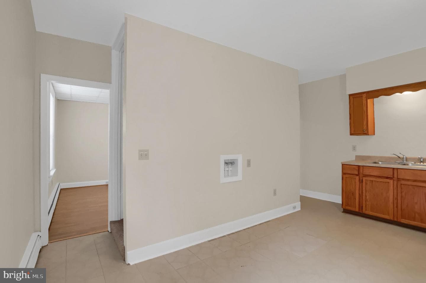 226 Armstrong Street photo 15
