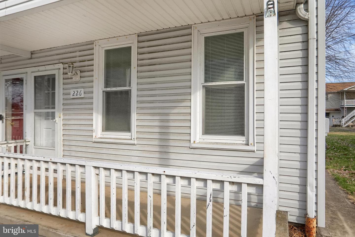 226 Armstrong Street photo 3