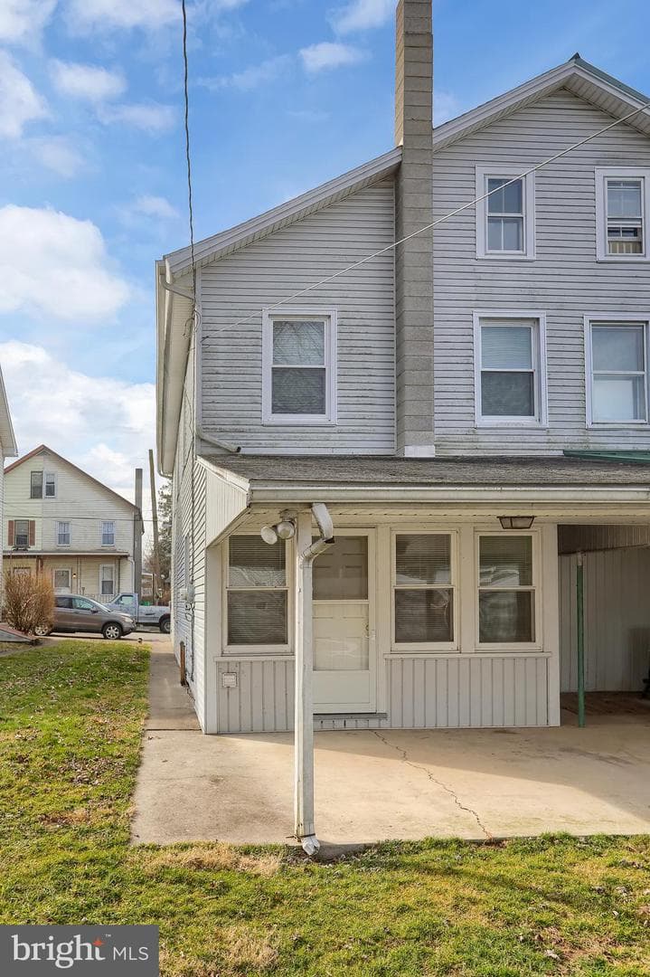 226 Armstrong Street photo 32