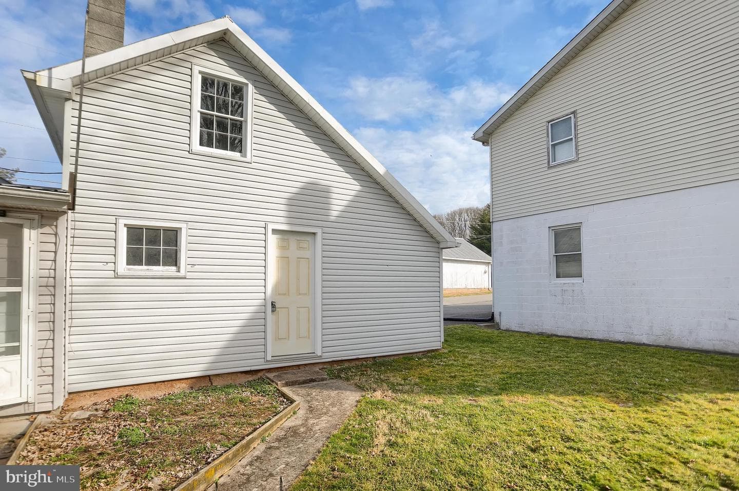 226 Armstrong Street photo 40