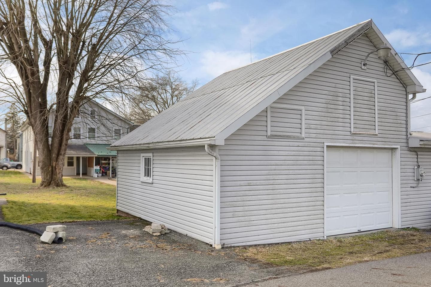226 Armstrong Street photo 42