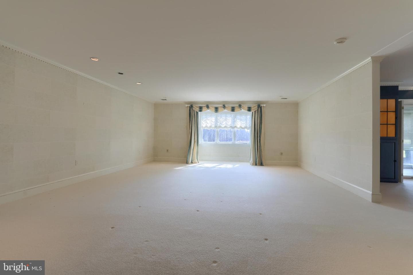 12 Spring Creek Manor photo 5