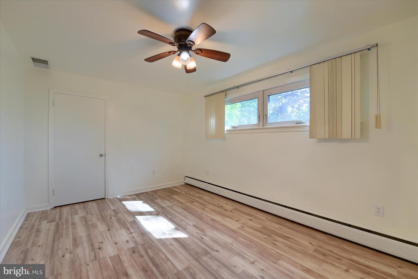 4301 Lakeview Road photo 15