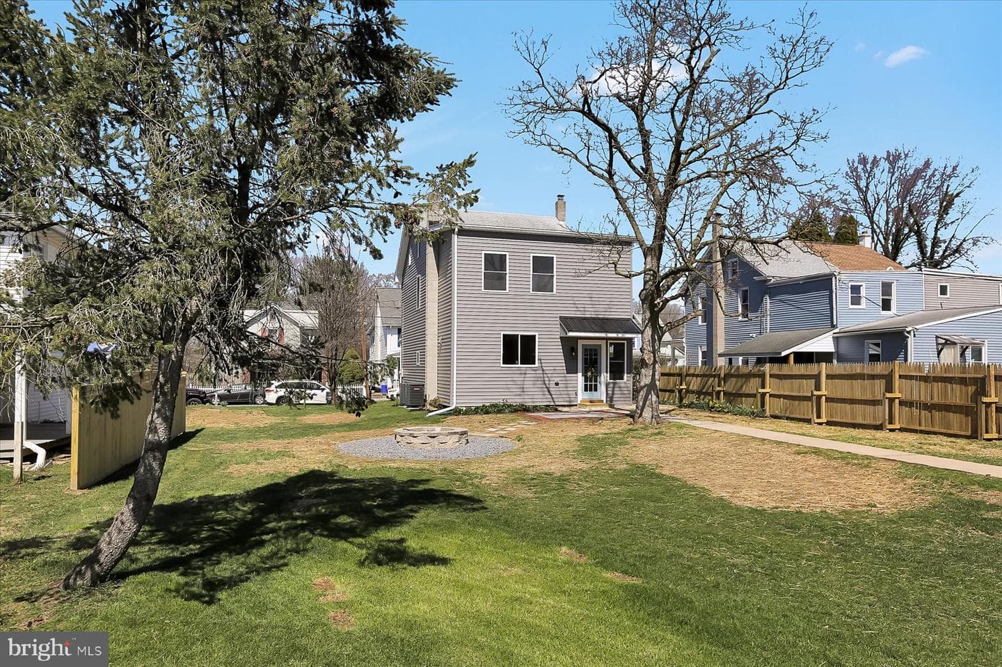 307 W 2nd Street photo 35