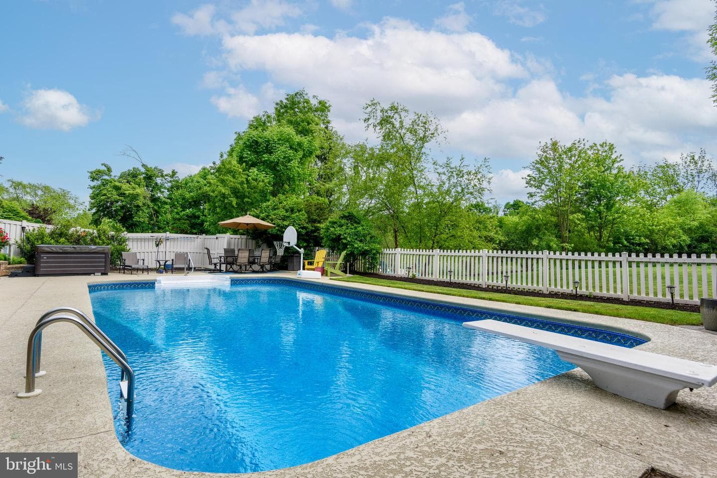 2316 Abbey Lane photo 42