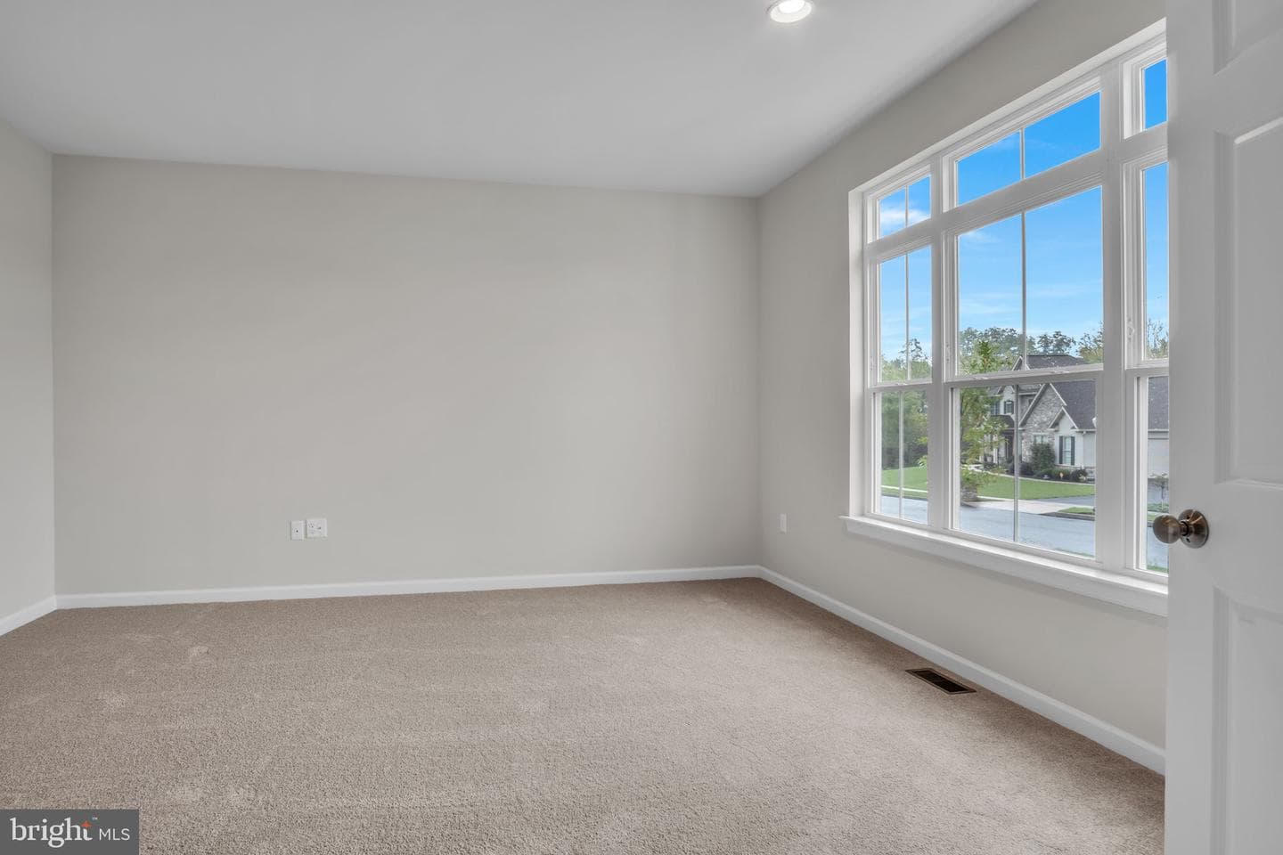 5114 Pamela Road photo 3