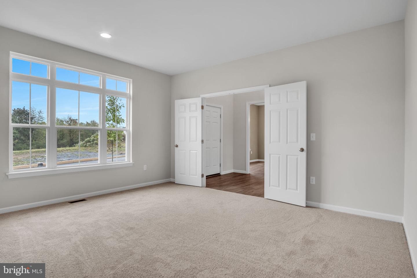 5114 Pamela Road photo 4