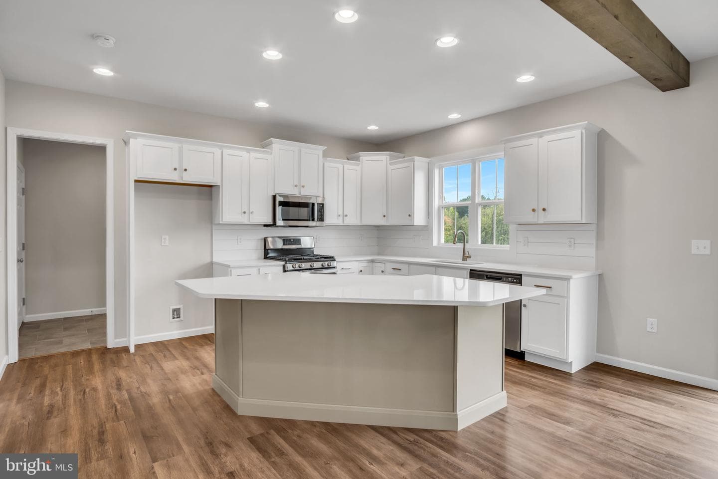 5114 Pamela Road photo 7