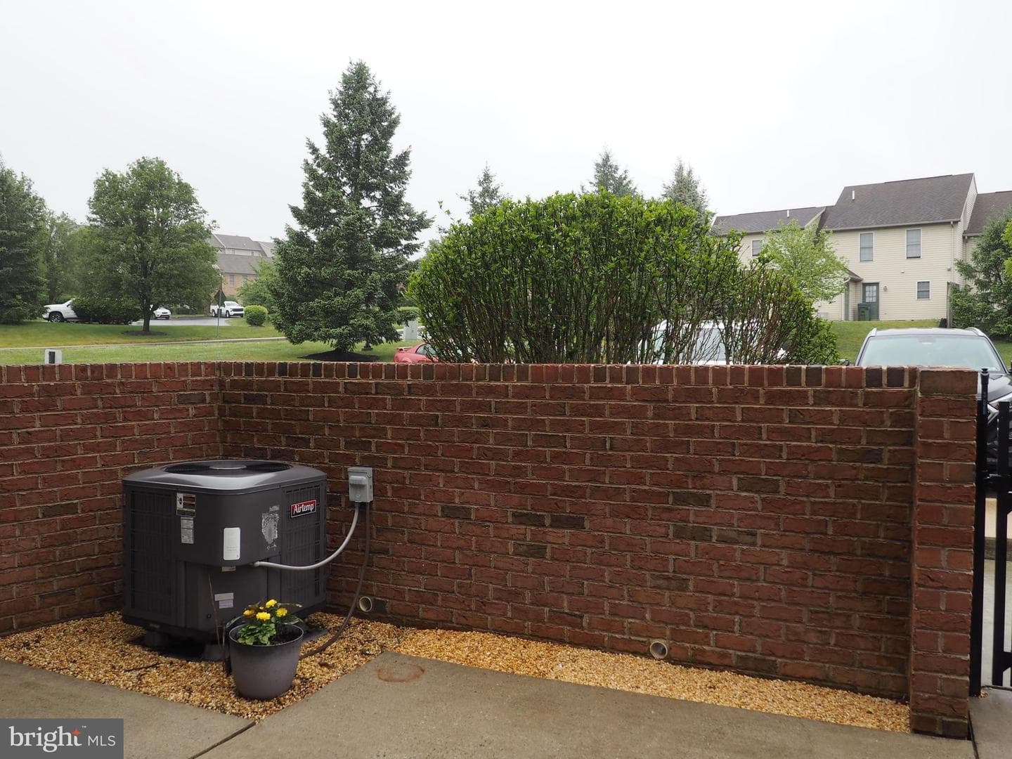 4621 N Progress Avenue photo 6