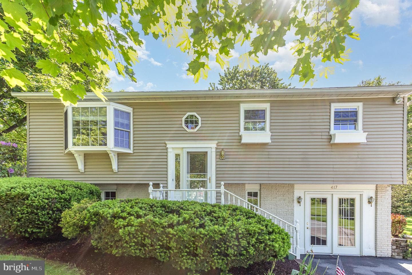417 Bolton Drive photo 2