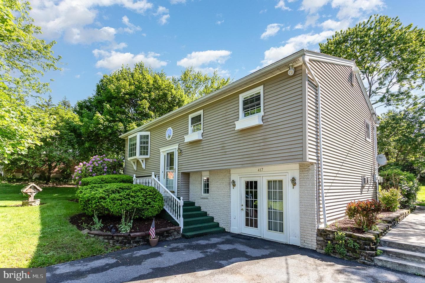 417 Bolton Drive photo 4