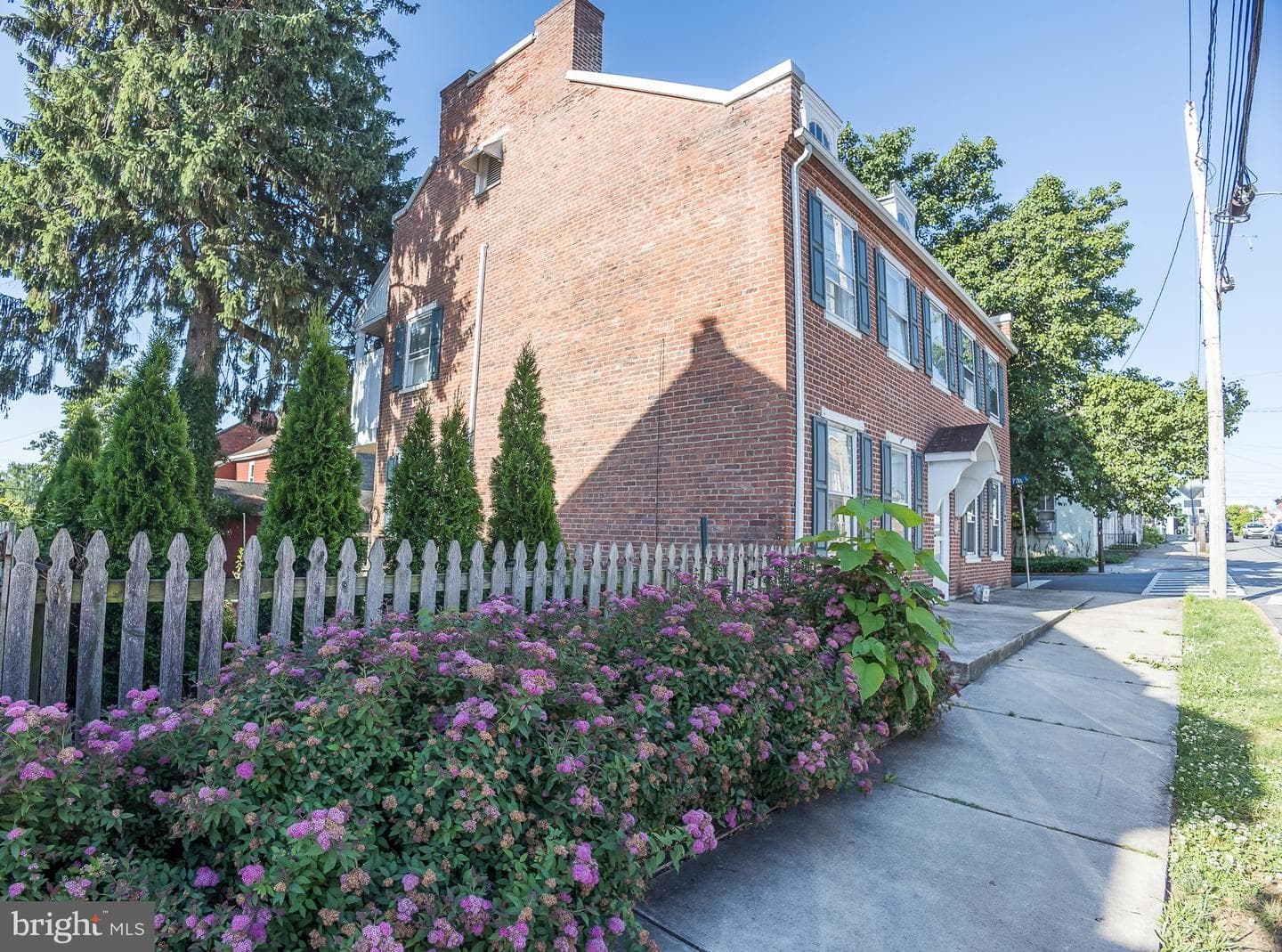 104 E Main Street photo 12
