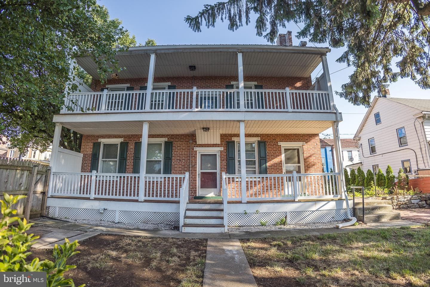 104 E Main Street photo 26