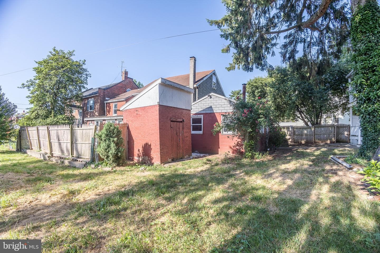 104 E Main Street photo 29