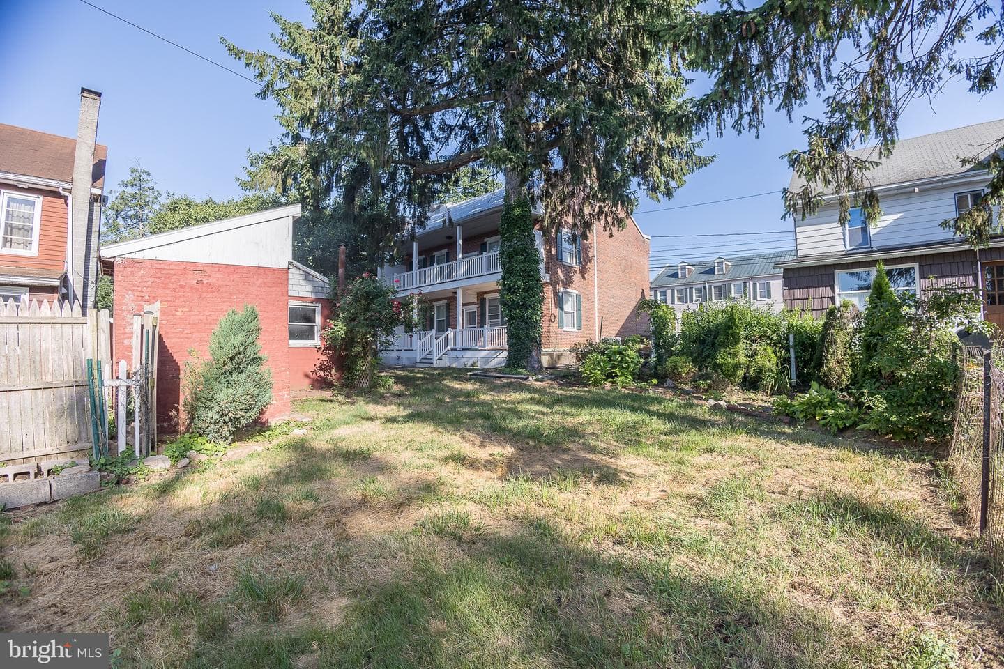 104 E Main Street photo 30
