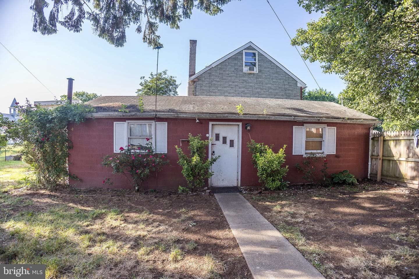 104 E Main Street photo 35