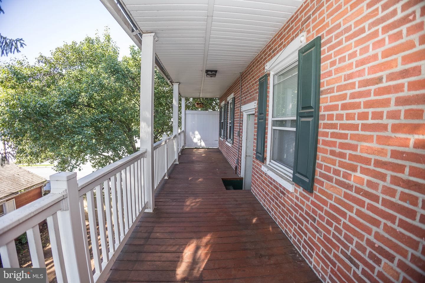 104 E Main Street photo 38