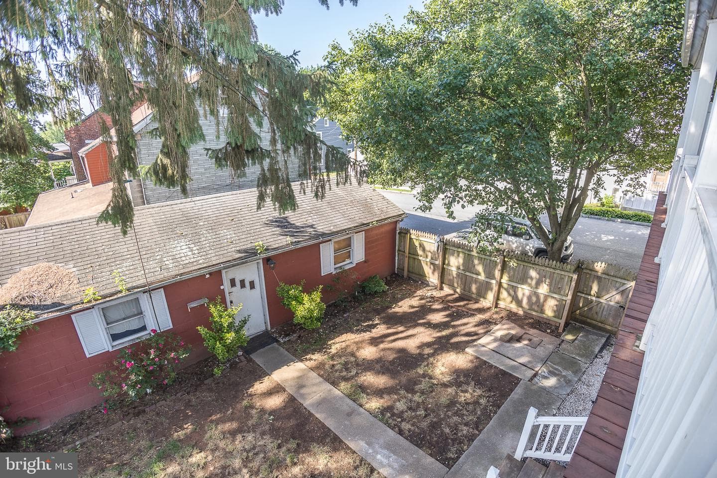 104 E Main Street photo 40