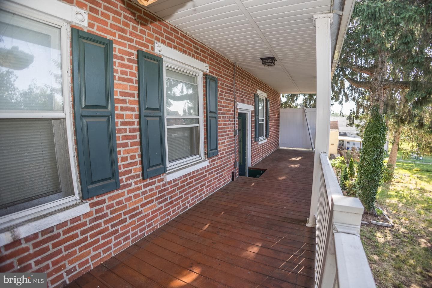 104 E Main Street photo 41