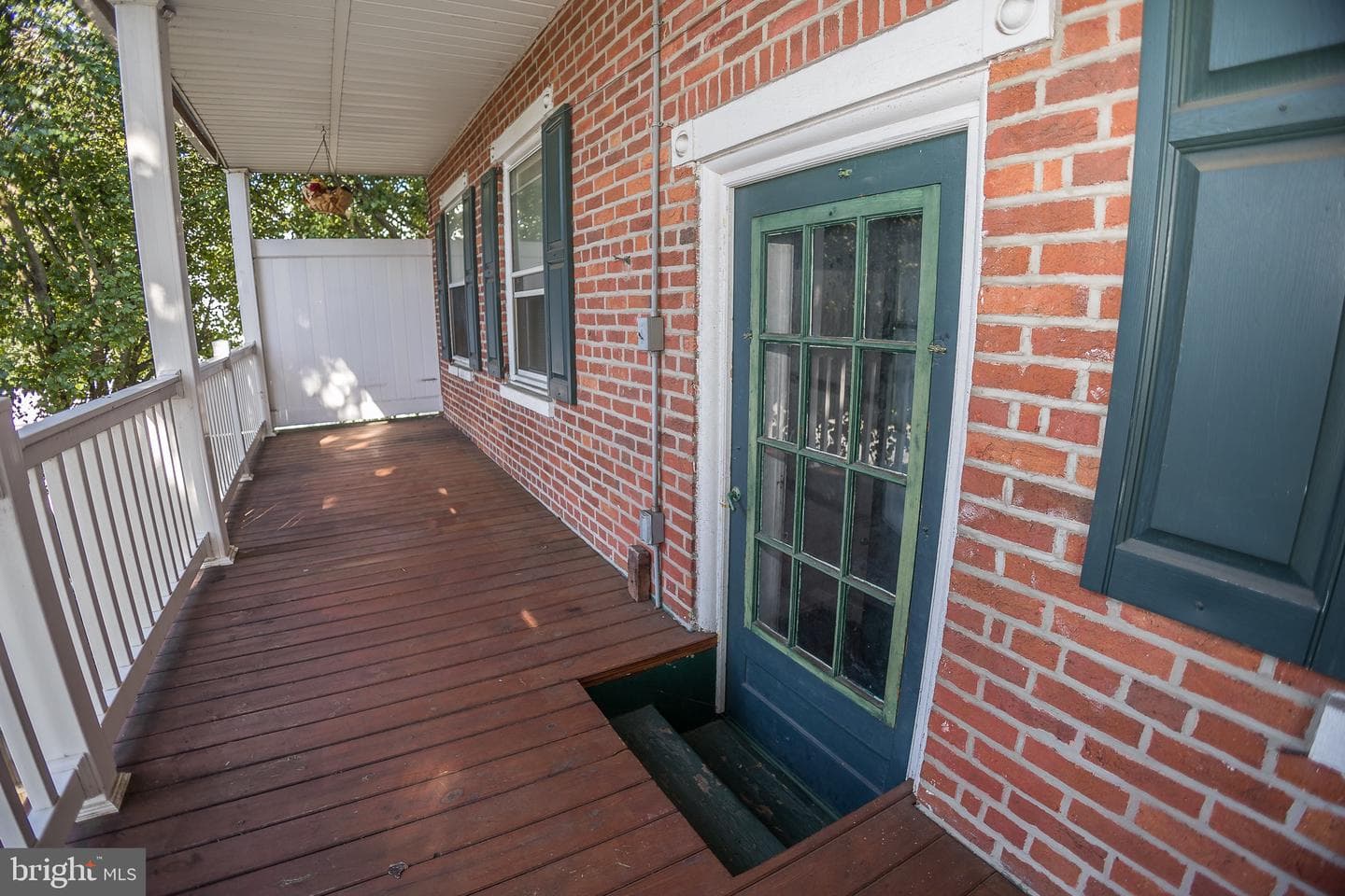 104 E Main Street photo 42