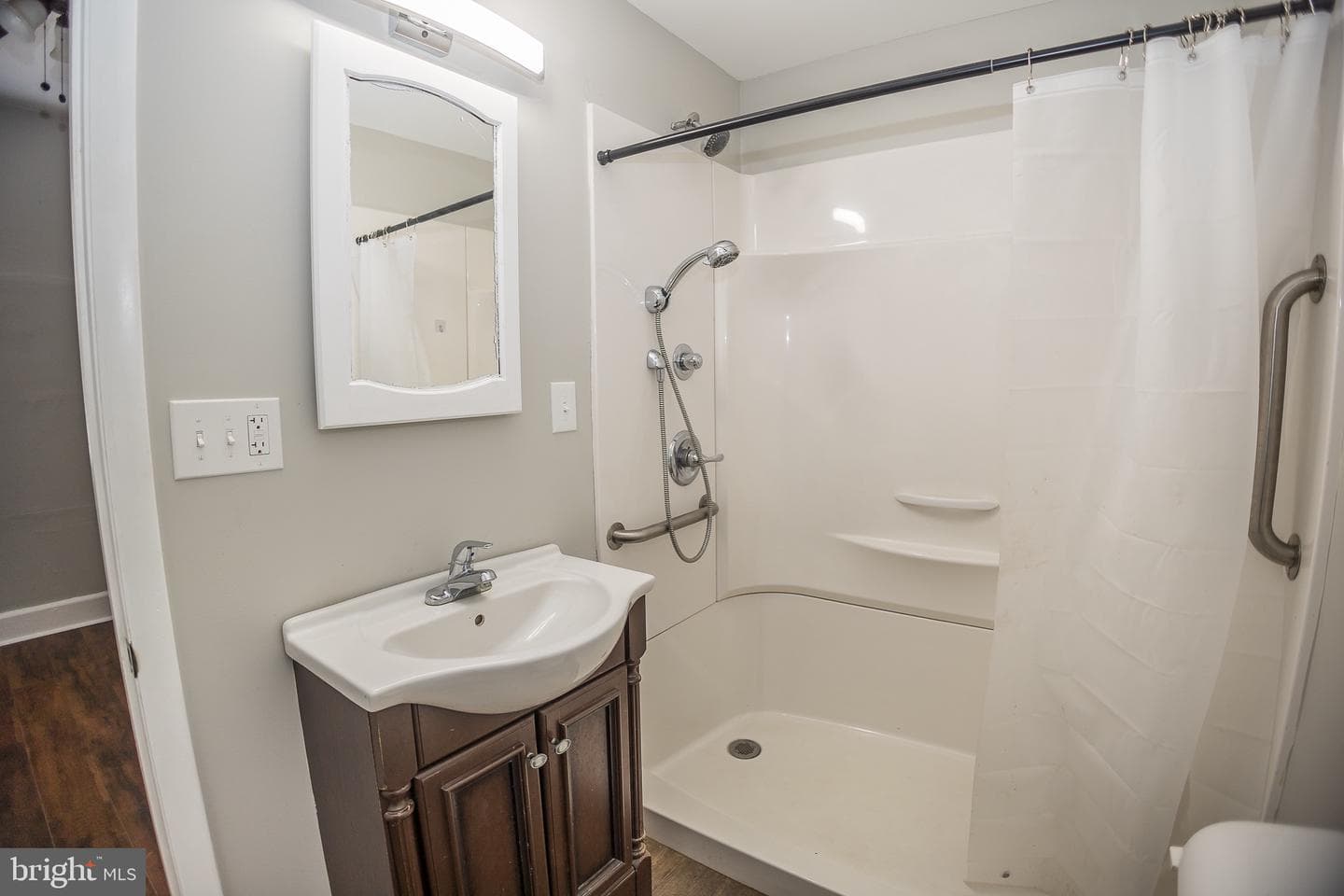 104 E Main Street photo 43