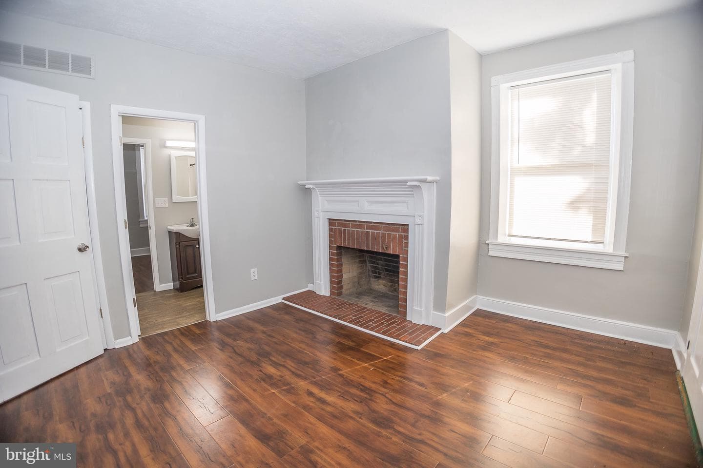 104 E Main Street photo 50