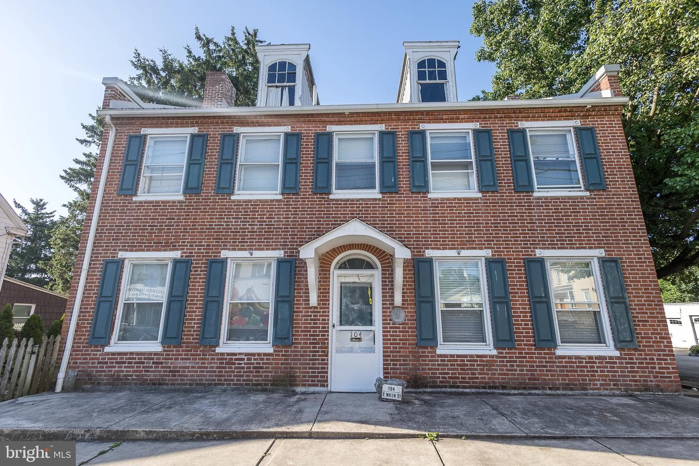104 E Main Street photo 8