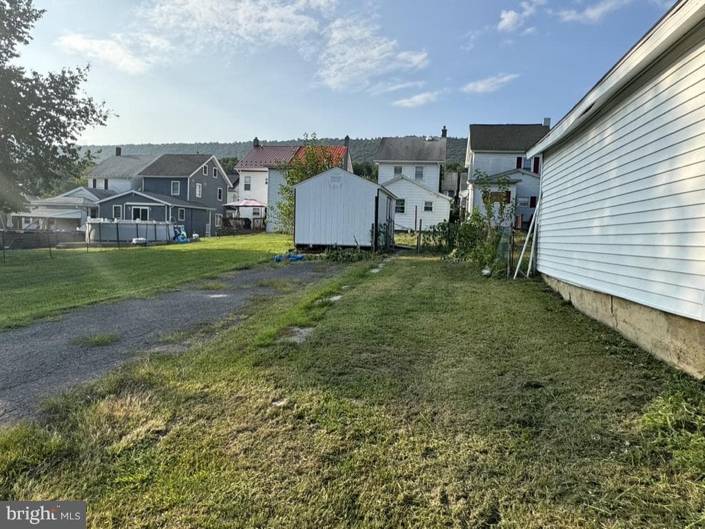 410 Elizabeth Street photo 7