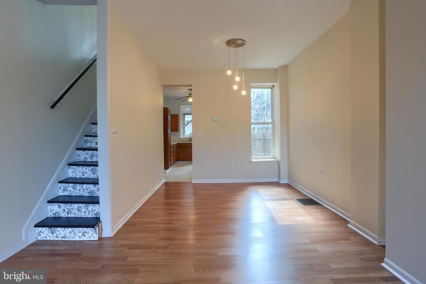 1818 Penn Street photo 4
