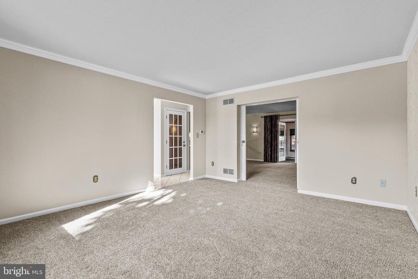 2405 Melbourne Drive photo 12