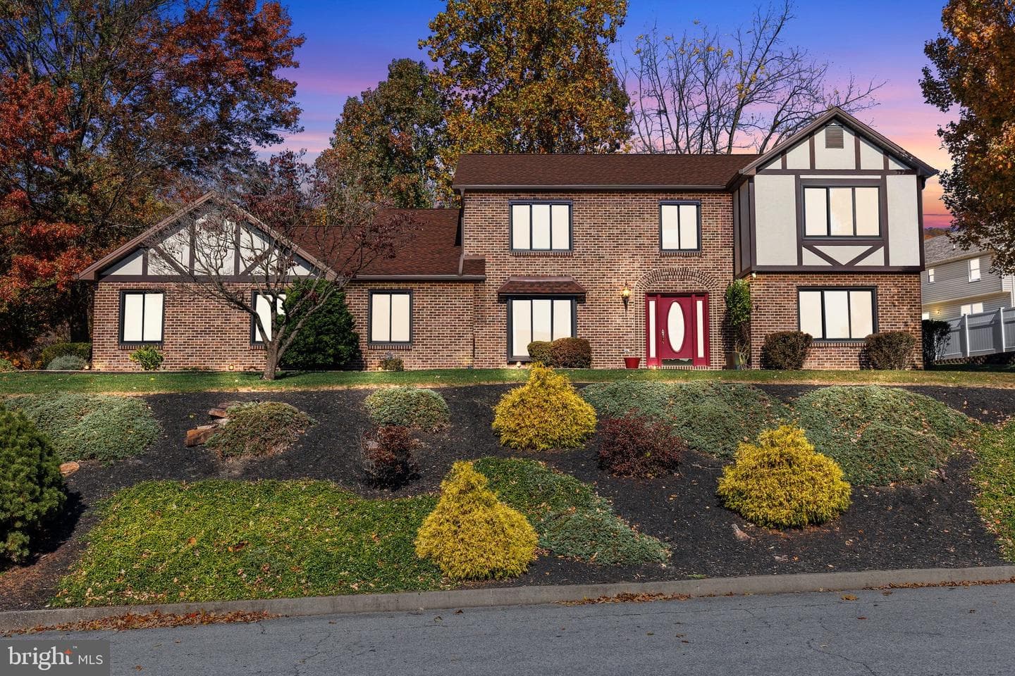 2405 Melbourne Drive photo 2