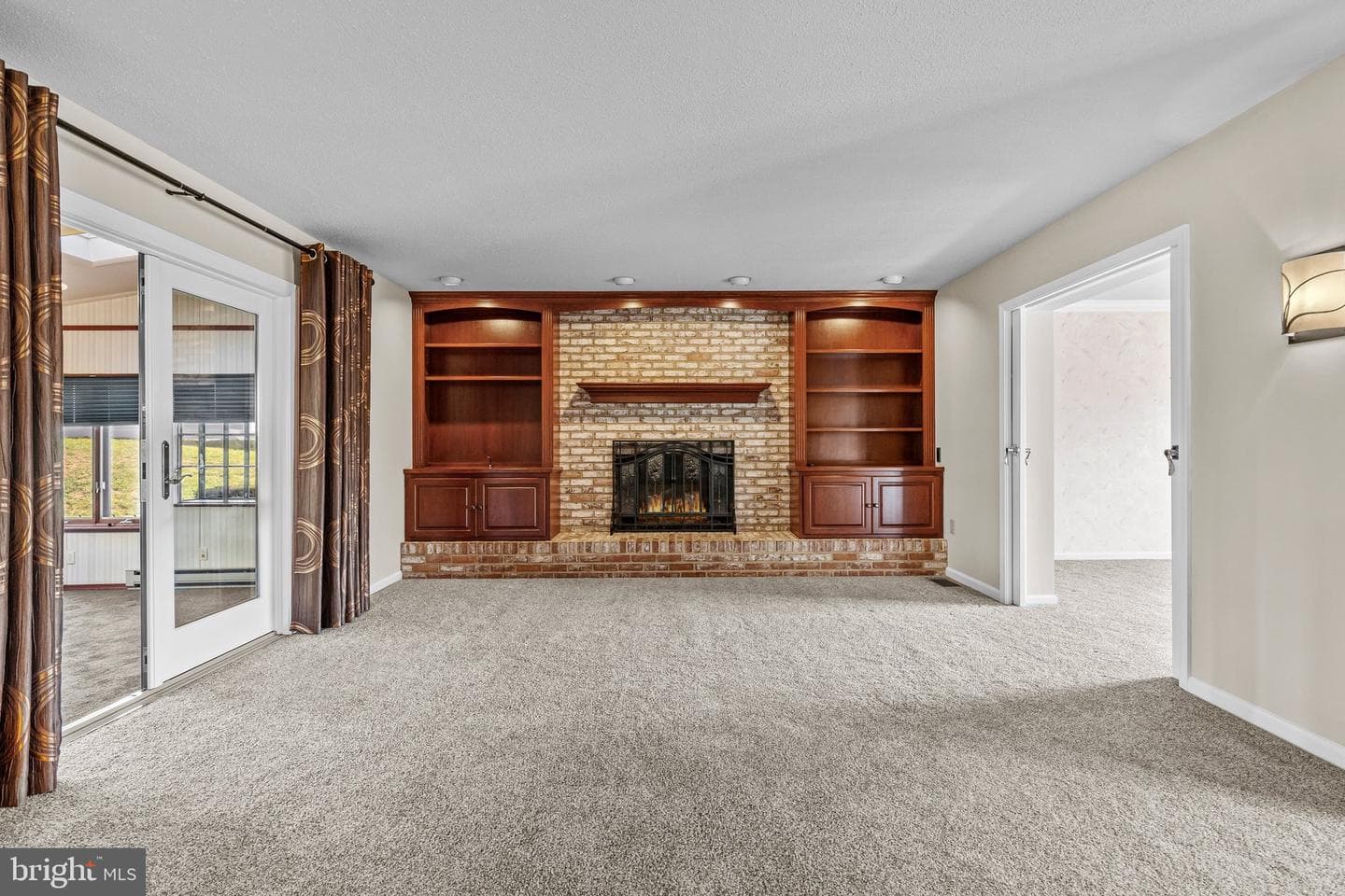 2405 Melbourne Drive photo 22