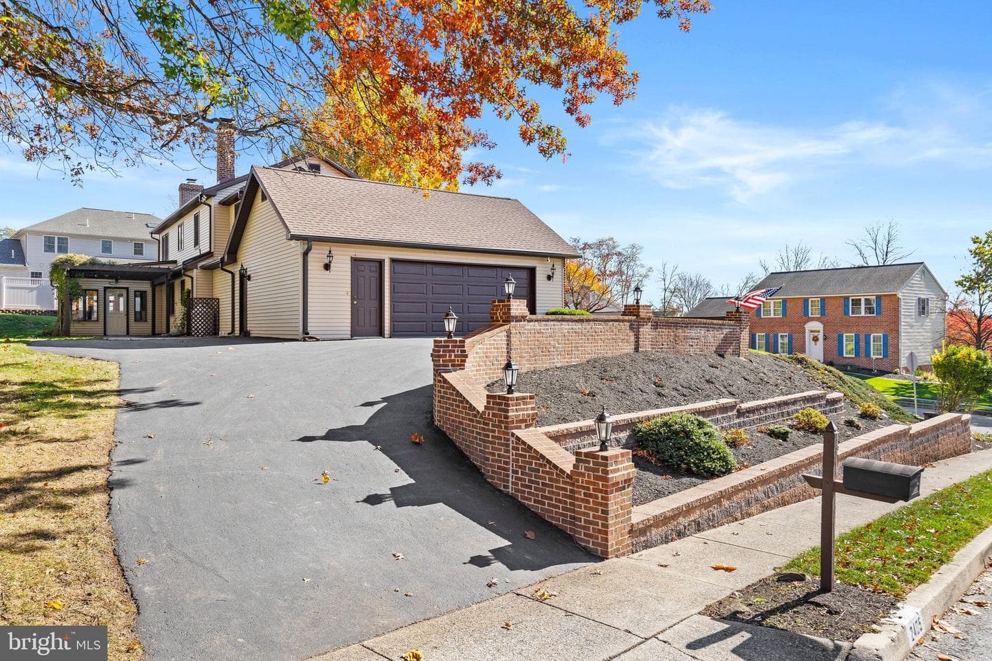 2405 Melbourne Drive photo 7