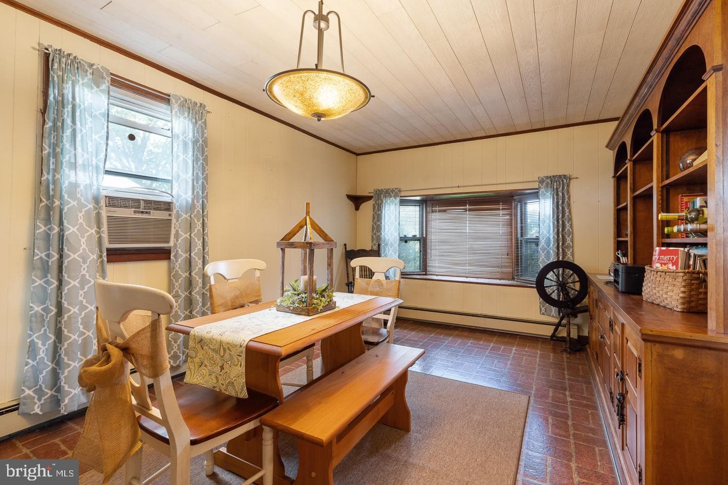 439 Laudermilch Road photo 2