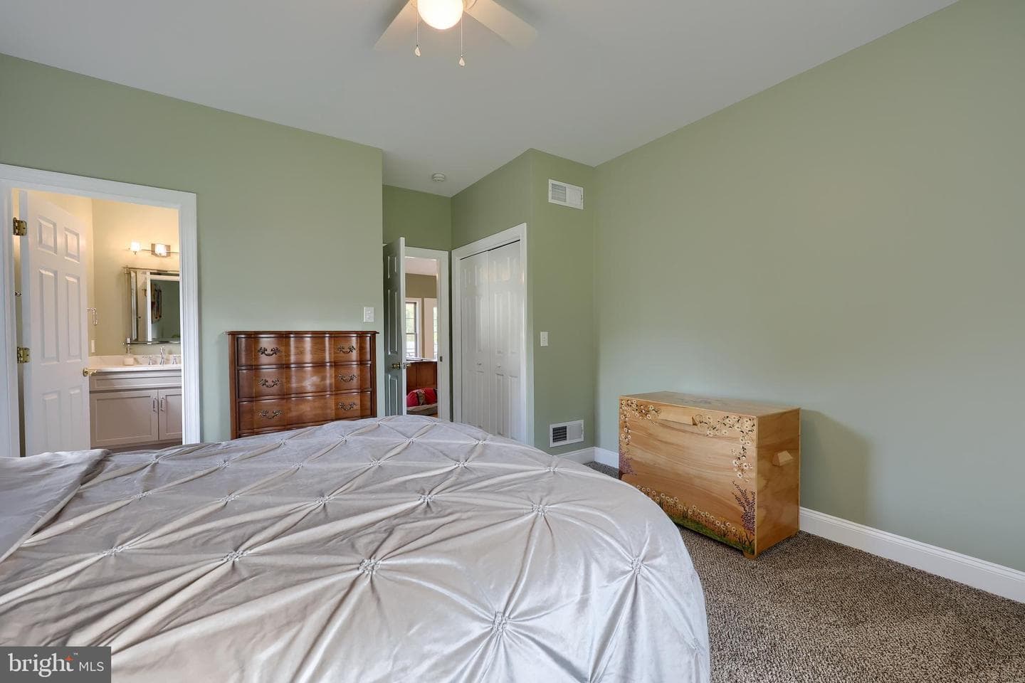 2470 Zell Court photo 25