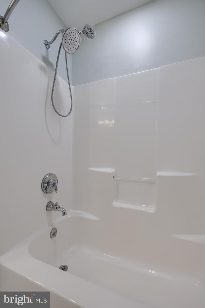 2470 Zell Court photo 40