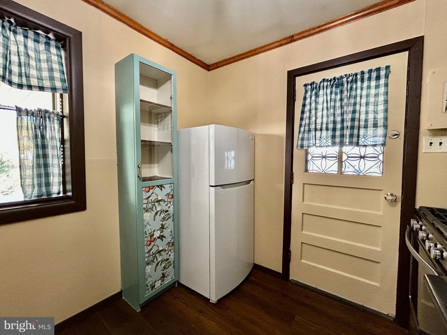 128 Juniper Street photo 8