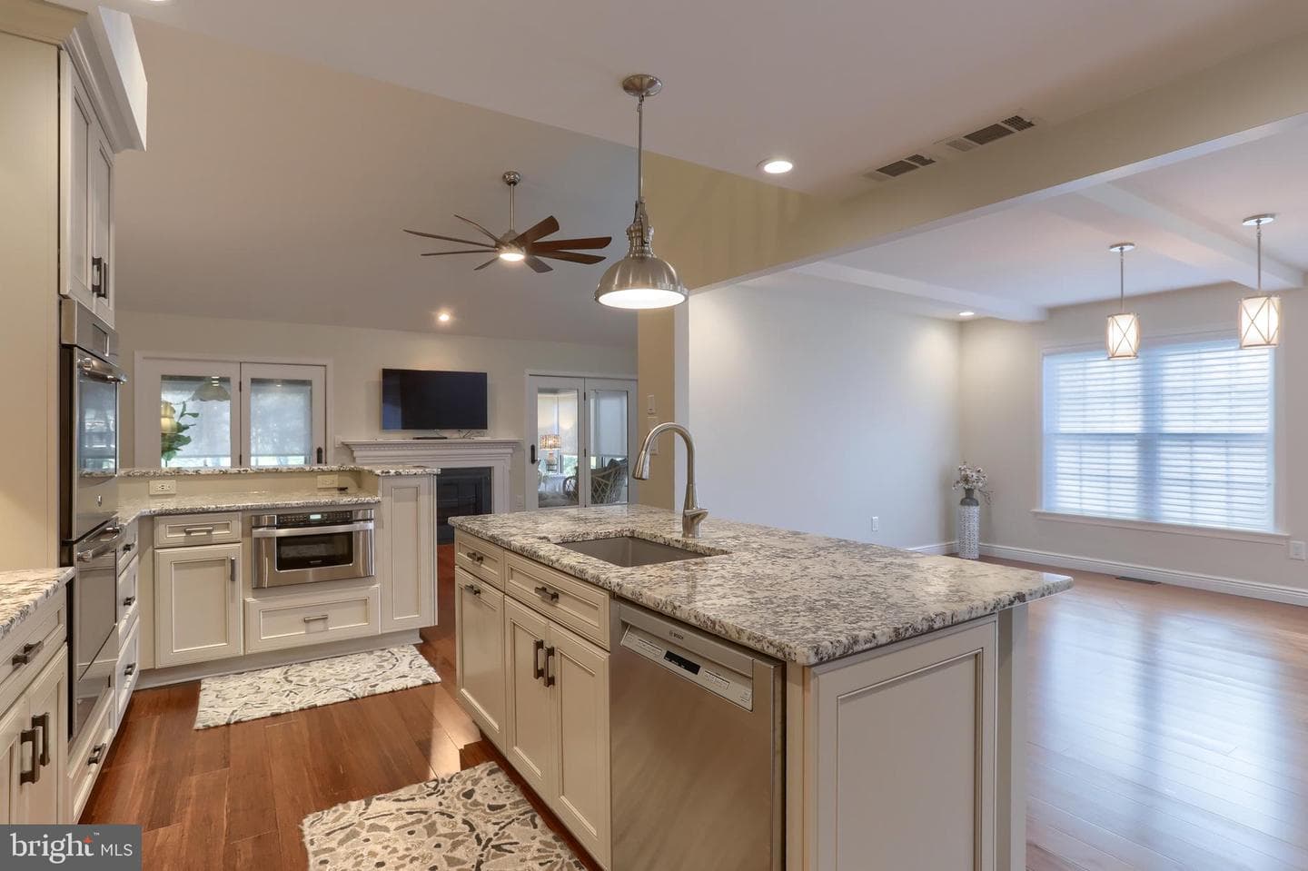 86 Cambridge Drive photo 16
