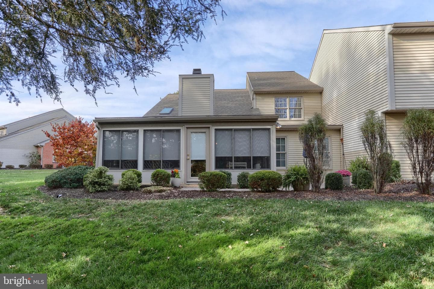 86 Cambridge Drive photo 43