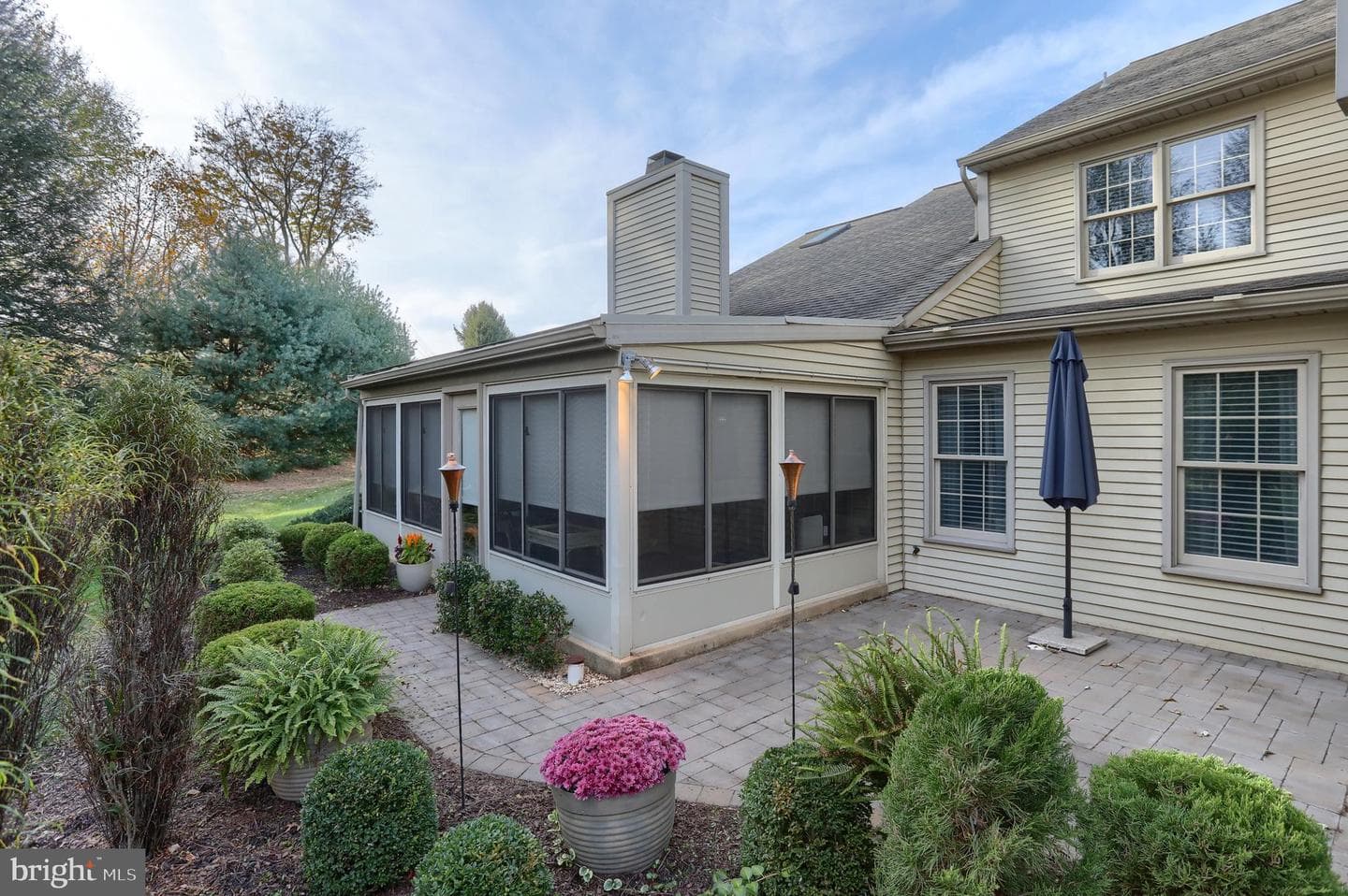 86 Cambridge Drive photo 47