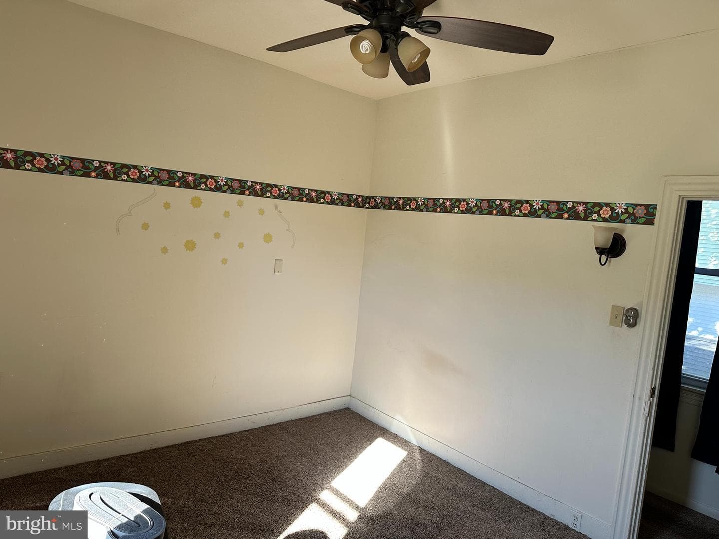 129 East Street photo 11