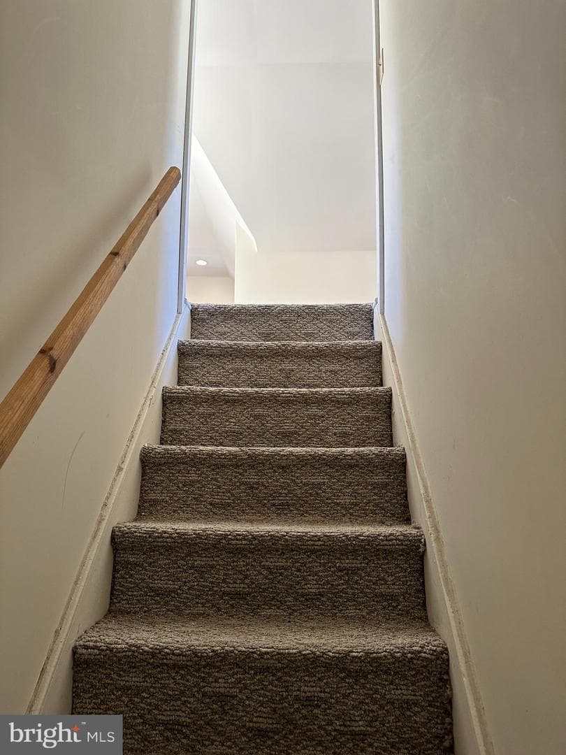 129 East Street photo 16