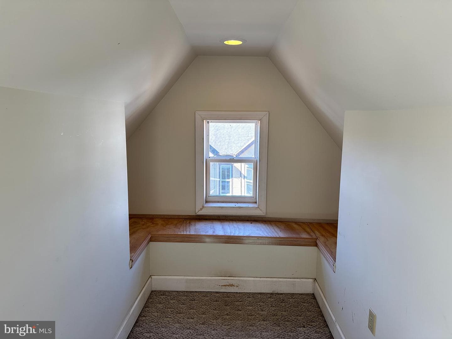 129 East Street photo 18