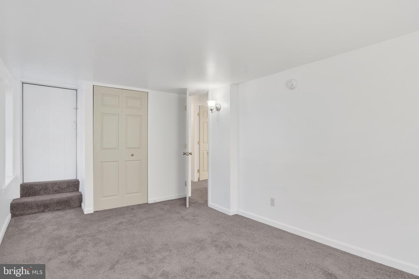 162 Penn Street photo 28