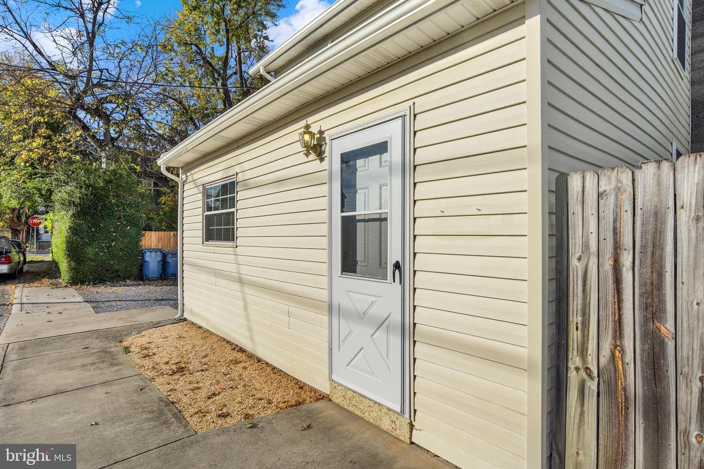 162 Penn Street photo 6