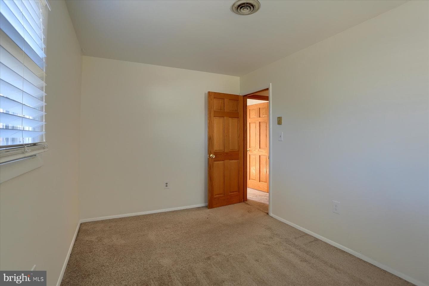 58 Valley Road photo 17