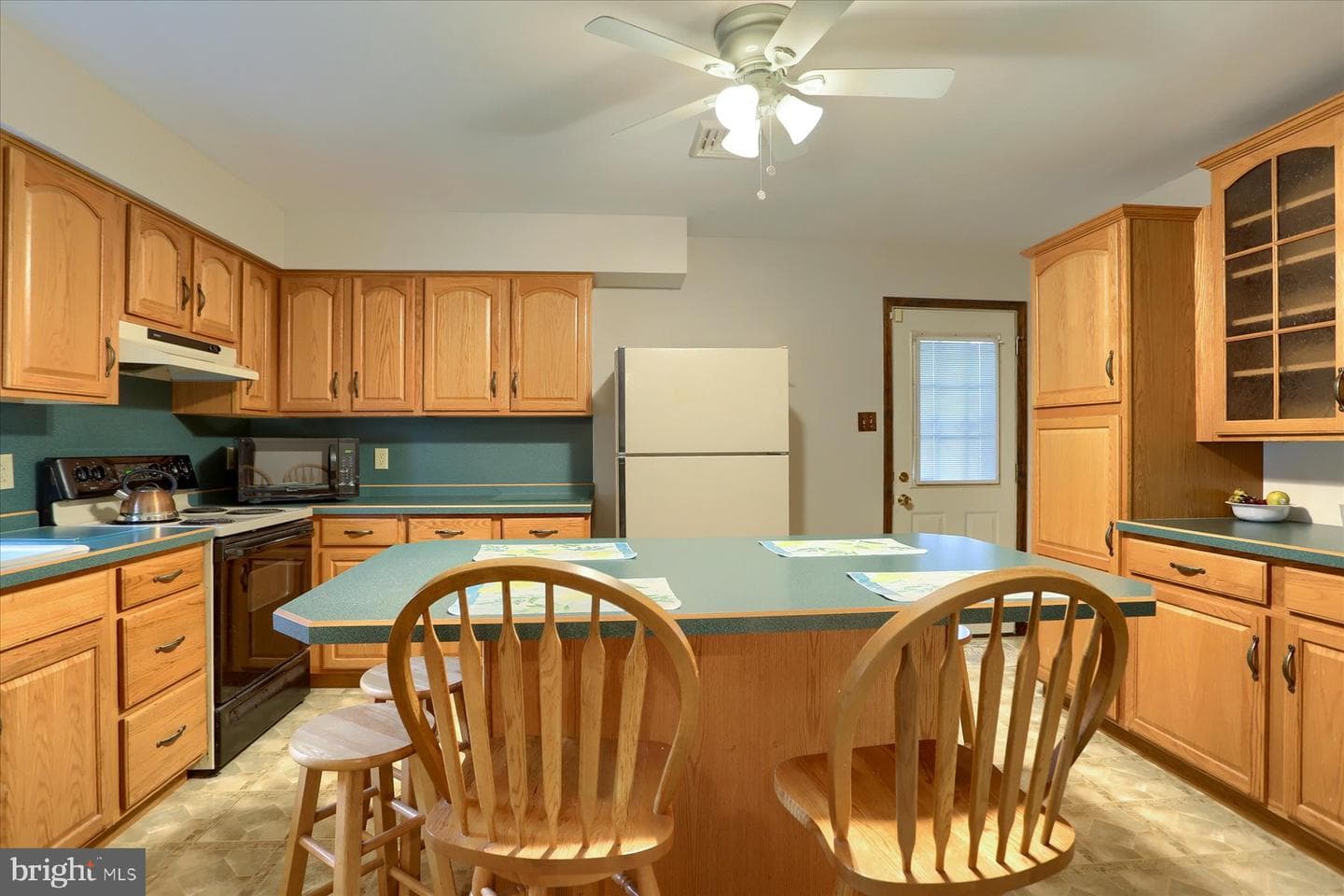 4 Ardmore Drive photo 4