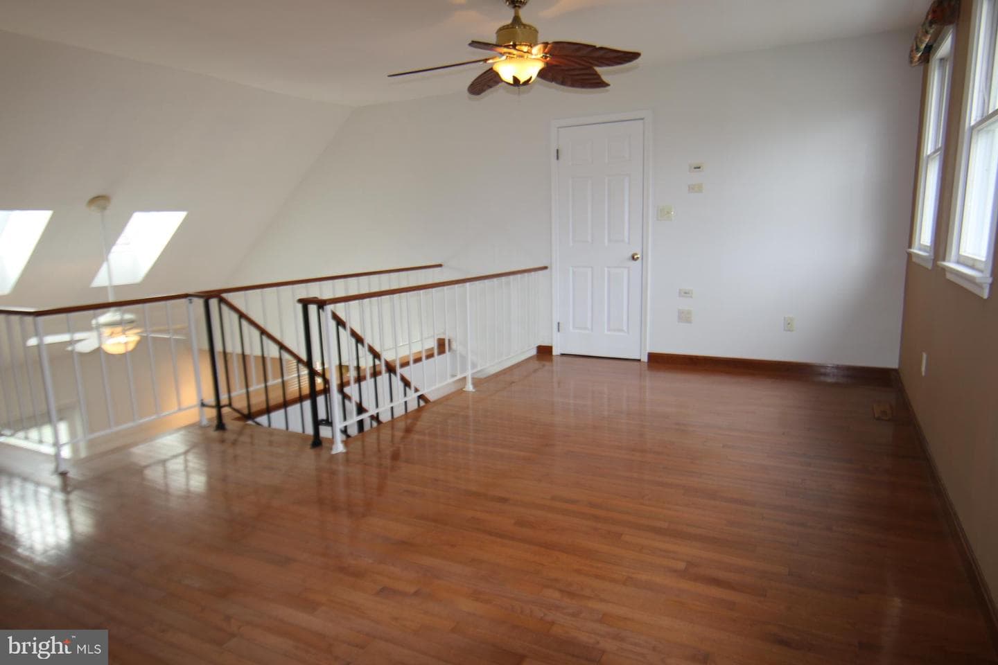 2139 Sycamore Drive photo 16