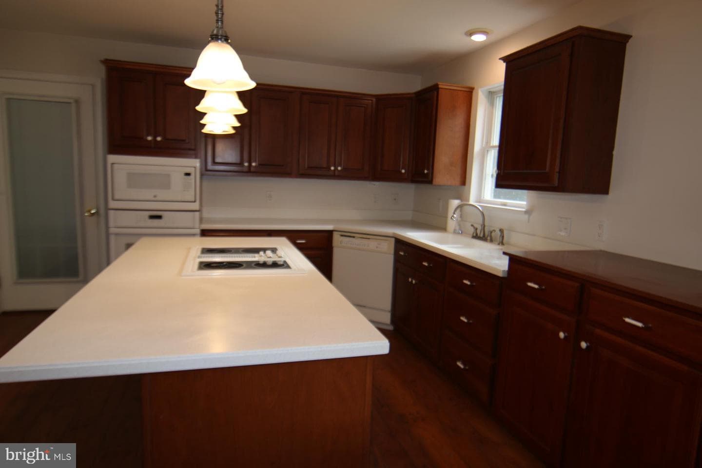 2139 Sycamore Drive photo 20